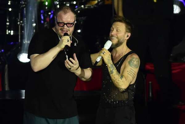 Sin Bandera trajo una gran celebración de la música sin artificios al SND Arena - Música - ABC Color