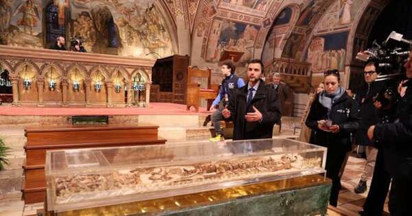 Diario HOY | Italia expone por primera vez las reliquias de San Francisco de Asís