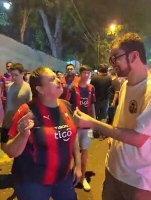 [VIDEO] "Por culpa de las chicas que vienen a joderle la vida, los jugadores no tienen energía"