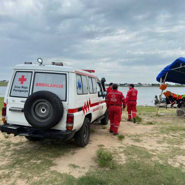 Cuerpo de una mujer atado a un tronco fue encontrado flotando en la bahía de Asunción - trece