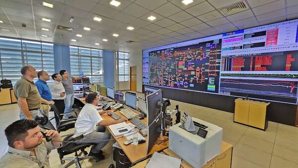 ANDE buscaría “recaudar” con red de fibra óptica y modificar su Carta - Política - ABC Color