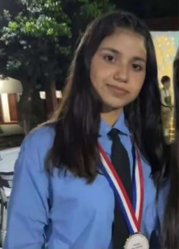 Buscan a adolescente que desapareció de su vivienda en Santa Rosa - Policiales - ABC Color
