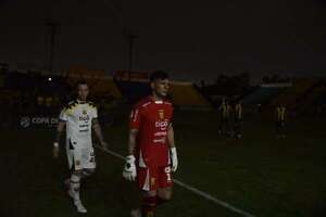 Vergonzoso robo de cables apaga el fútbol y expone la precariedad de Capiatá - Fútbol - ABC Color