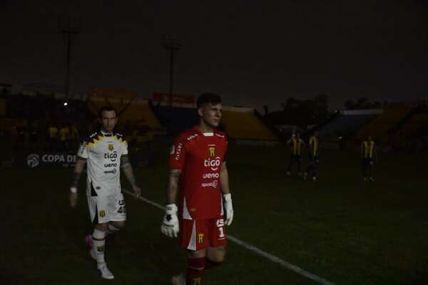 Vergonzoso robo de cables apaga el fútbol y expone la precariedad de Capiatá - Fútbol - ABC Color