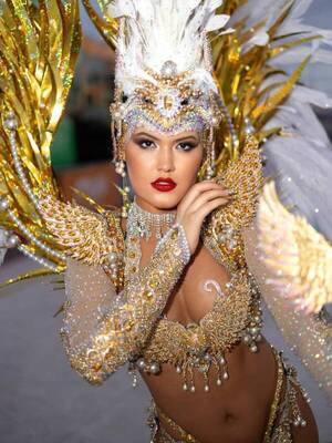 Carnaval Encarnaceno con lío de trofeos: "Recibimos una copa duplicada"