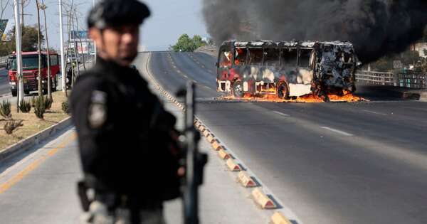 La Nación / México: ejército mata al narco el Mencho y se desata violencia