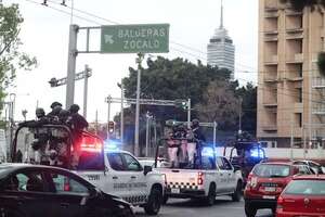 México amanece en alerta tras la ola de violencia narco en varios estados - Mundo - ABC Color