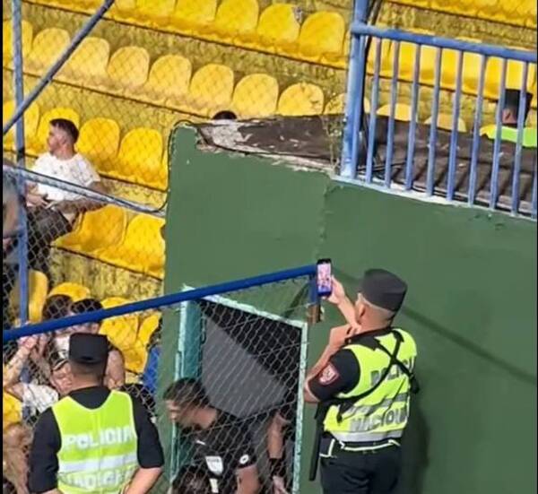 [VIDEO] Policía policíaaaa.... ¿A quién lo que le estaba filmando?