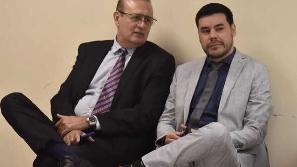 Abogado habla de "complot" de presión al Tribunal y Erico se declara víctima de persecución