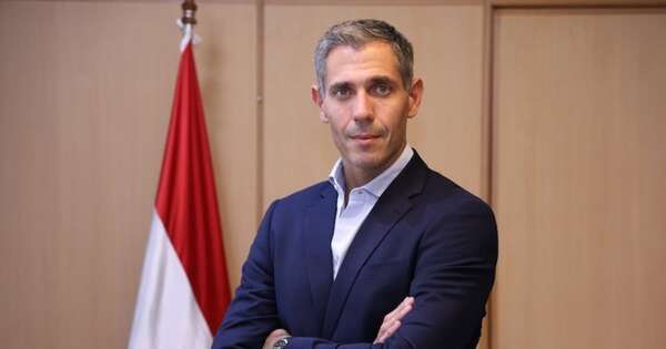 La Nación / Marco Riquelme asume como nuevo ministro de Industria y Comercio