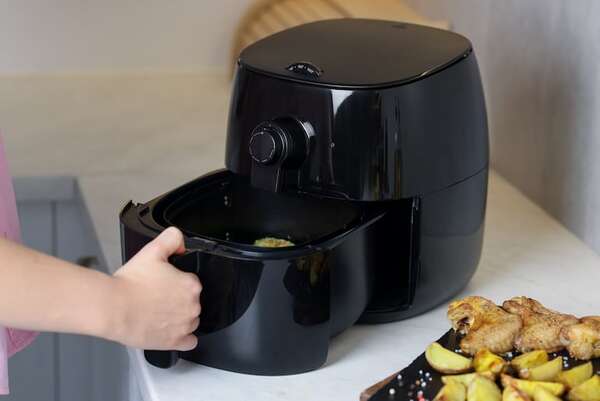 Limpieza express: el truco viral para dejar tu Air Fryer impecable en menos de 2 minutos - Gastronomía - ABC Color