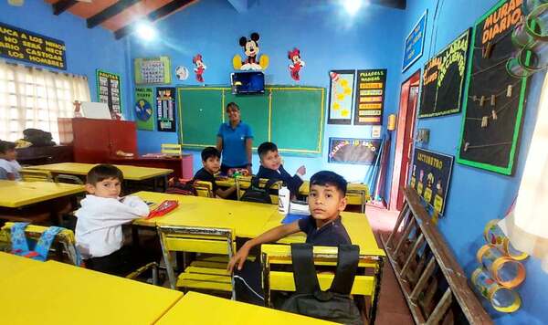 Más de 1 millón de estudiantes vuelven a clases •