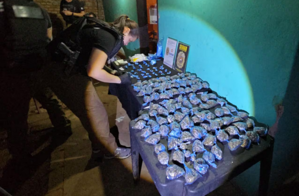 Senad desmanteló centro de distribución de drogas que funcionaba cerca de un colegio - ADN Digital