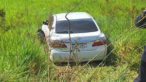 Dos muertos tras choque entre motocicleta y automóvil en Presidente Franco - Noticiero Paraguay