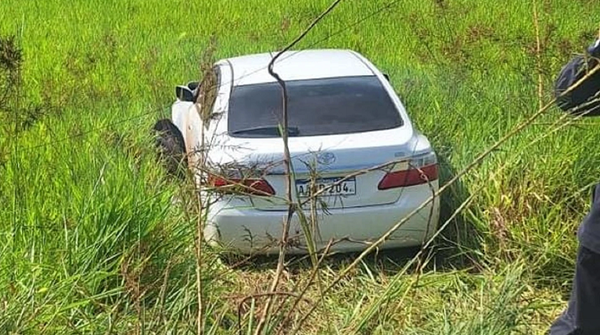 Dos muertos tras choque entre motocicleta y automóvil en Presidente Franco - Noticiero Paraguay