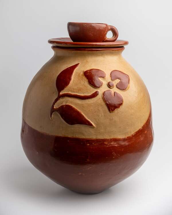 “¿Quién cuida el agua?”, interpelan ceramistas en muestra de Inteligencia Artesanal - Cultura - ABC Color