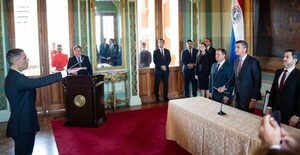 Marco Riquelme asume como ministro y promete "revolución industrial" en Paraguay - El Trueno