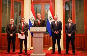 Marco Riquelme asume como nuevo ministro de Industria y Comercio