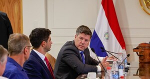 Giménez evalúa darle más recursos a la ANDE para que las grandes tecnológicas inviertan en Paraguay
