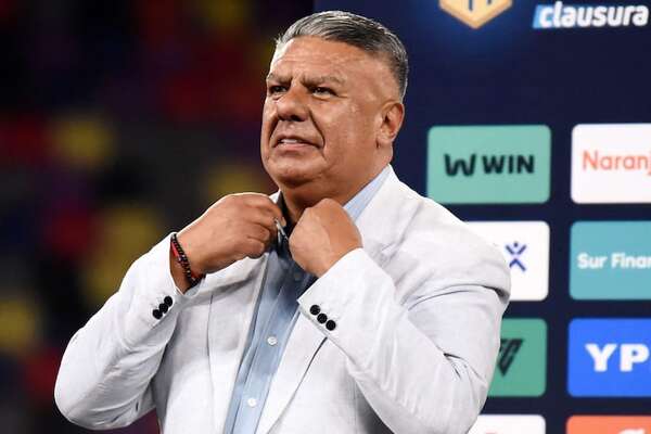 Justicia permite salida del país del presidente de AFA, imputado por corrupción - Fútbol Internacional - ABC Color