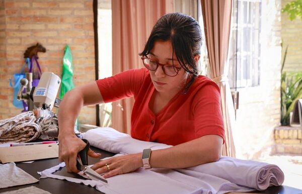 Mujeres ganan terreno en el empleo: más de 23 mil se incorporan al mercado laboral