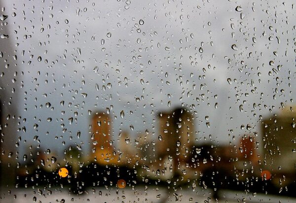 Meteorología mantiene alerta por lluvias y tormentas para 11 departamentos | Unicanal