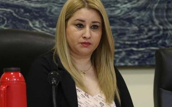 Alerta policial por amenazas contra la jueza Rosarito Montanía - Noticiero Paraguay