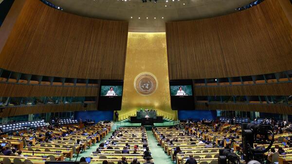 Crisis en Cuba: Canciller denuncia 'castigo colectivo' de EEUU en Ginebra