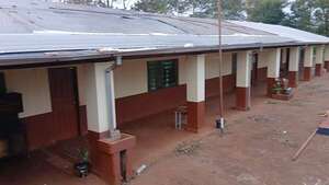 Edelira: mañana iniciarán las clases en iglesias porque la escuela permanece destechada tras un temporal - Nacionales - ABC Color