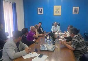 PLRA pide al TSJE suspender el cronograma de las municipales para auditar  máquinas de votación - Política - ABC Color