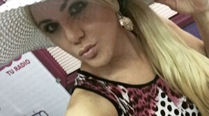 Diario HOY | Es transgénero y hace radio: “La gente tiene que abrir un poco más su mente"