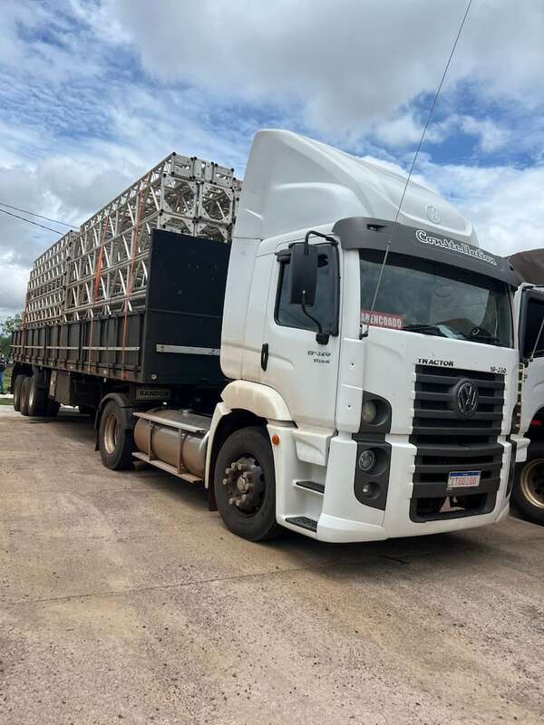 Detienen a dos camioneros e incautan estructuras truss de contrabando en Amambay - Nacionales - ABC Color