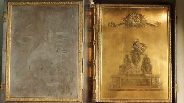 Archivo Nacional homenajea con arte a mujeres en su día