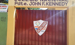 Colegio de Capiatá emite comunicado de prohibición de piercings, vapeadores y teléfonos en clase - OviedoPress