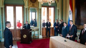 Nuevo ministro del MIC promete impulsar la industrialización