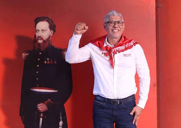 Rigoberto Chamorro consolida su precandidatura en CDE: Críticas al «Clan ZI» y nuevos respaldos políticos | DIARIO PRIMERA PLANA