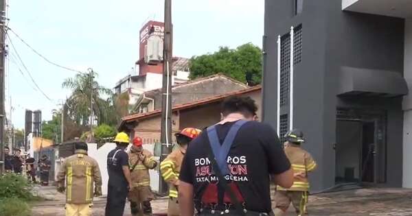 La Nación / Controlan incendio en un depósito en zona de la avenida Choferes del Chaco