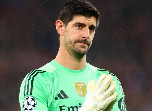 Courtois responde a Chilavert tras su defensa a Prestianni: «es lamentable»
