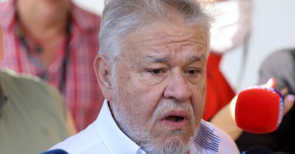 Brítez a la defensiva por los cobros millonarios y las reubicaciones: "El colapso del IPS es una mentira"