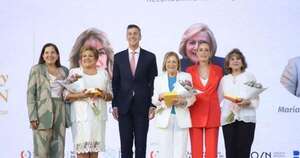 Diario HOY | Distinguen a tres mujeres destacadas en distintos ámbitos