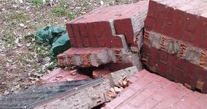 La Nación / Atentado contra la historia: destruyen monumento al General Díaz en Pirayú