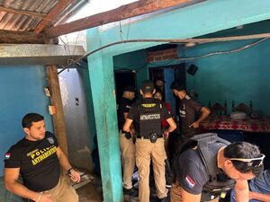ALLANAN VIVIENDA EN BUENA VISTA E INCAUTAN ARMA DE FUEGO Y DVRBODAS
