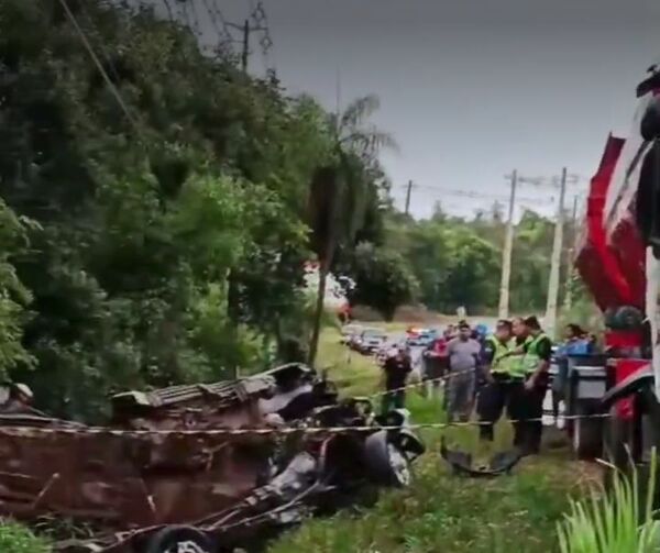 Fatal colisión bajo la lluvia en la vía Altos - Loma Grande deja una mujer fallecida