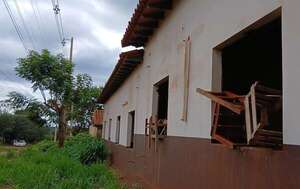 Proyecto “Escuela Emblemática” deja sin aulas y sin clases a más de 900 estudiantes - ABC en el Este - ABC Color