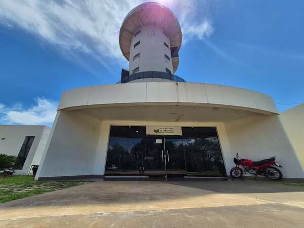 Atropello cartista para aprobar ejecución presupuestaria del intendente de Cambyretá - Política - ABC Color