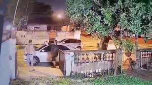 Video: lo golpearon con un arma y le robaron el celular - Policiales - ABC Color