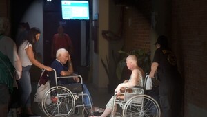 Pacientes denuncian hacinamiento y atraso de cirugías por obras en Incan