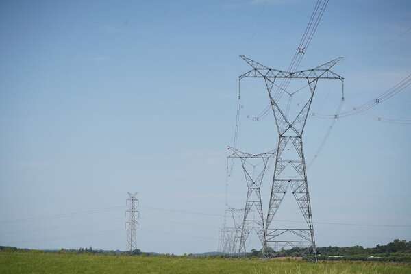 El apagón expuso la urgencia de un regulador que penalice los cortes - Economía - ABC Color