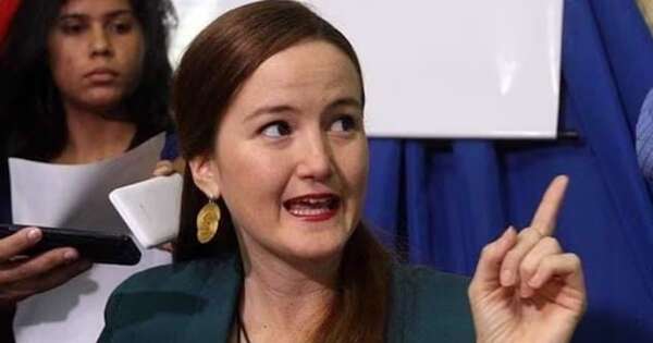 Diario HOY | ¿Disputa entre la vieja y la nueva política?: Soledad Núñez, rodeada de “los de siempre”