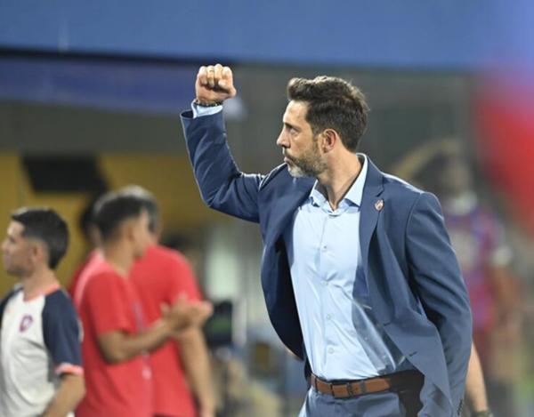 Blas Reguera reconoce respaldo total a Jorge Bava como DT de Cerro